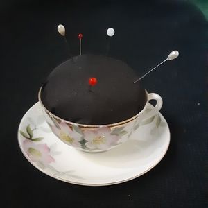 Teacup pin cushion